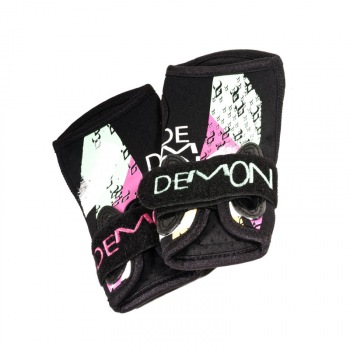 Demon Wrist Guard wmn